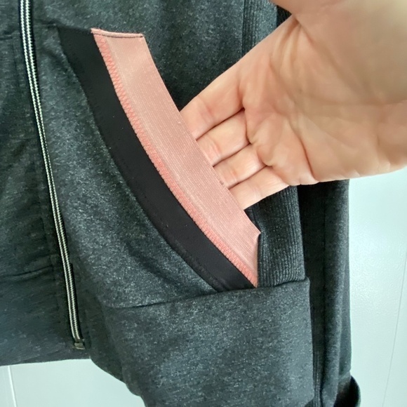 Ladies Prana athletic jacket dark grey with pink trim, thumb holes size M - Picture 8 of 14